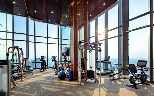 Vinpearl Landmark 81, Autograph Collection