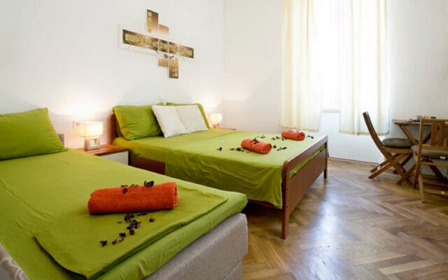 Rooms Eden Old Town