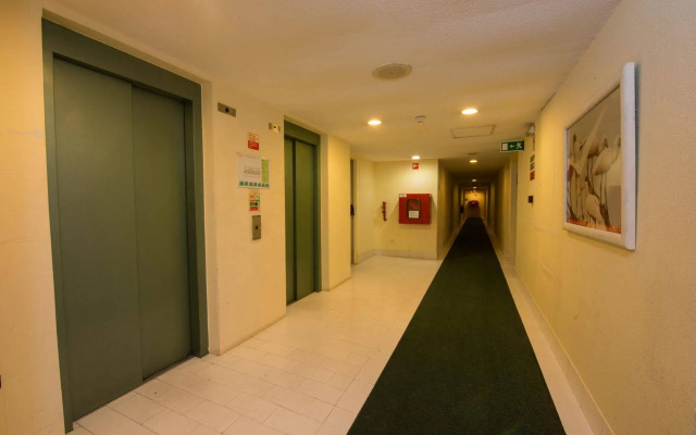 Holiday Inn Express and Suites Lisbon Principe Real by IHG