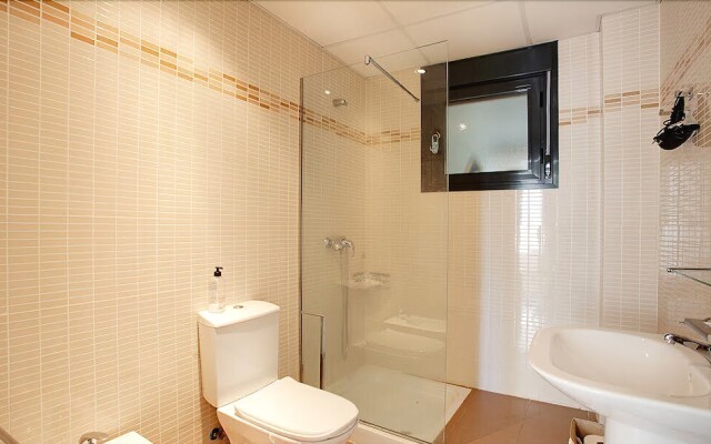 Two Bedrooms Apartment with Sea View
