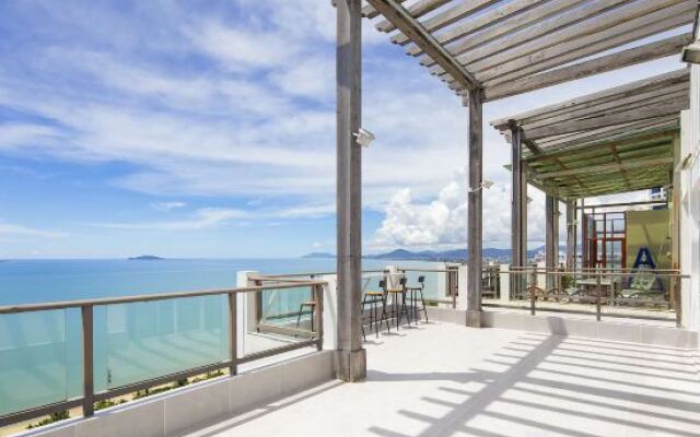 Sanya Bay 9 · City Sea Seascape Home (coconut dream long corridor)