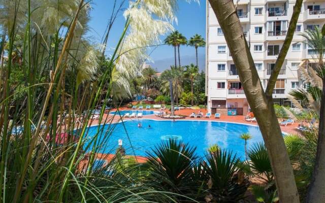 926. Seafront Studio with Fabulous View of las Americas