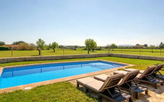 Holiday in Mallorca Family Finca with Pool