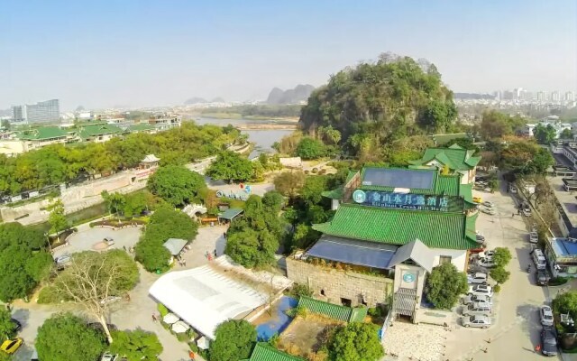 Guilin Elephant Trunk Hill Hotel