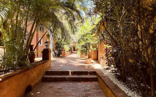 Paseo Colonial - Sabbatical 1