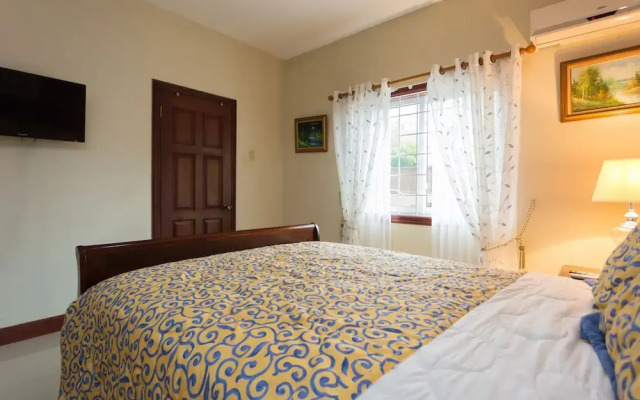 New Kingston Guest Apartment at Inglaterra I