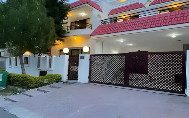 Family lodges
