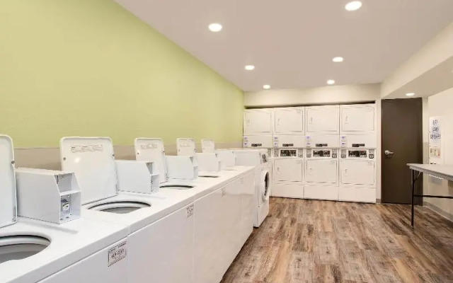 WoodSpring Suites West Melbourne I-95