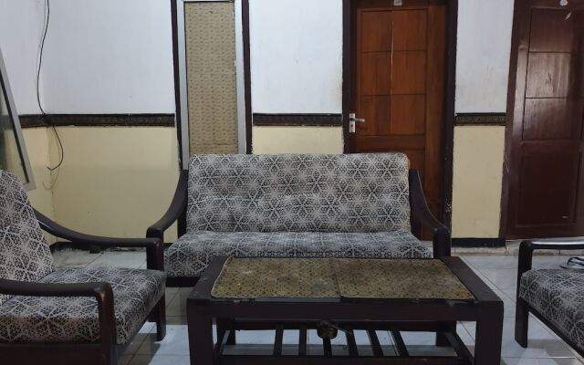 OYO Life 92622 Jatiluhur Kost Syariah