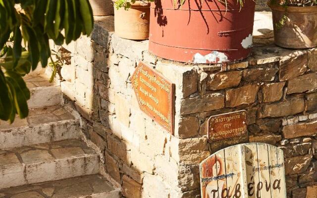 Arolithos Traditional Cretan Village