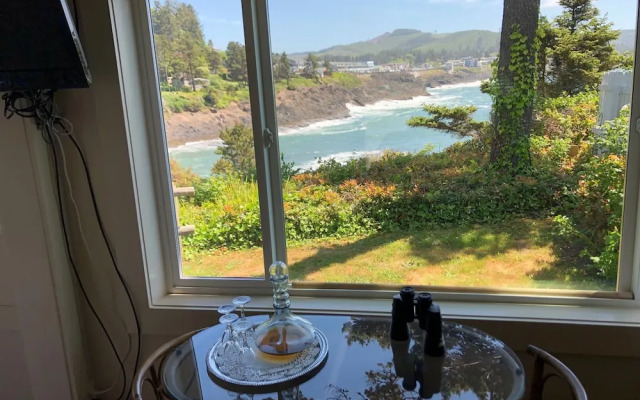 Inn at Arch Rock