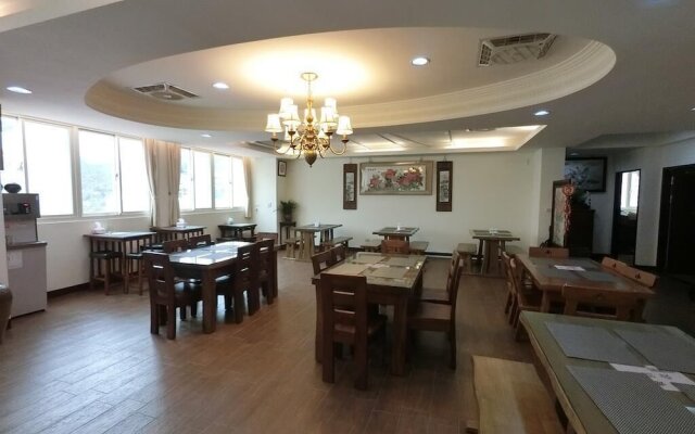 Mast Hotel