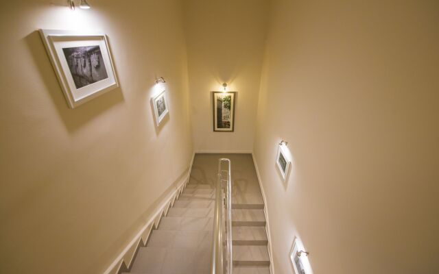 Two Seasons Boutique Hotel