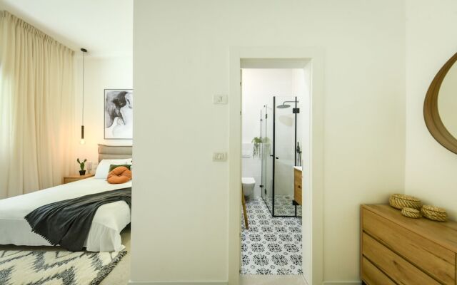 Spacious 3BR Apt w Garden Ramat Hasharon