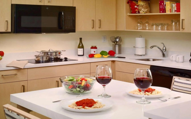 Staybridge Suites Boston - Burlington by IHG