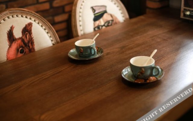 Xiandu Songge Xianrenju Hostel