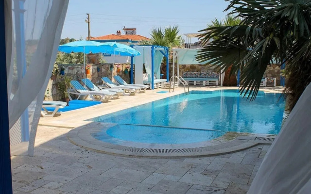 Cunda Paradise Otel