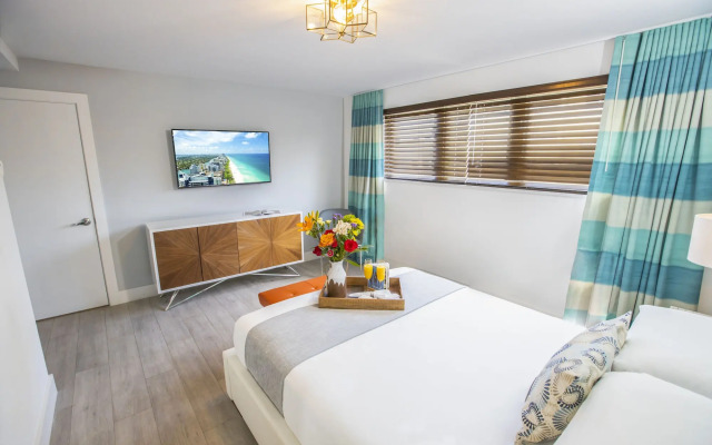 Waterside Hotel and Suites