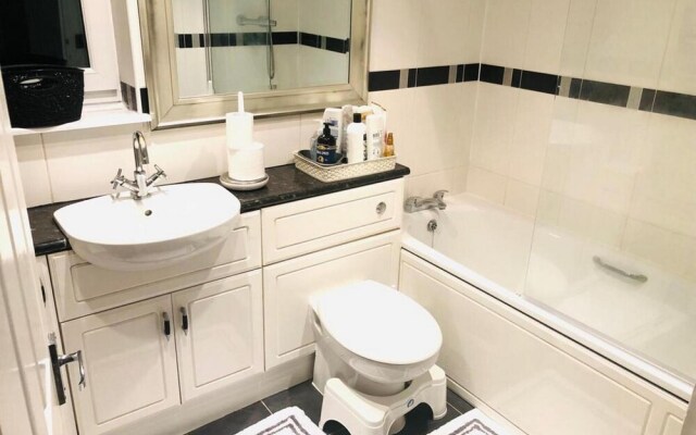 Lovely 4BD House in Newcastle on Tyne