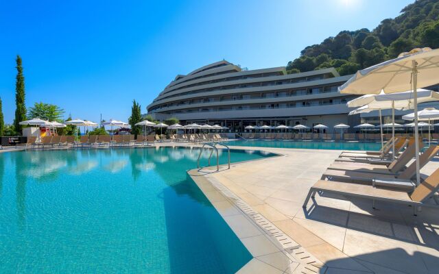 Olympic Palace Resort Hotel & Convention Center