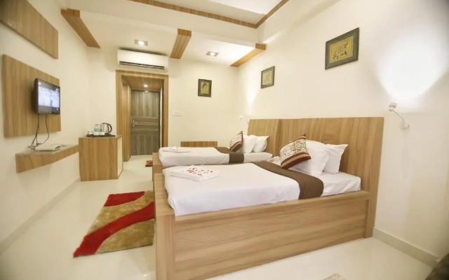 Hotel Sheetal Regency,Near Janambhumi