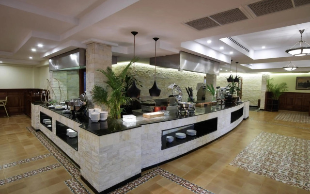 Palace Residence & Villa