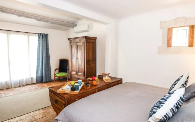 Proven ale House With Pool and spa