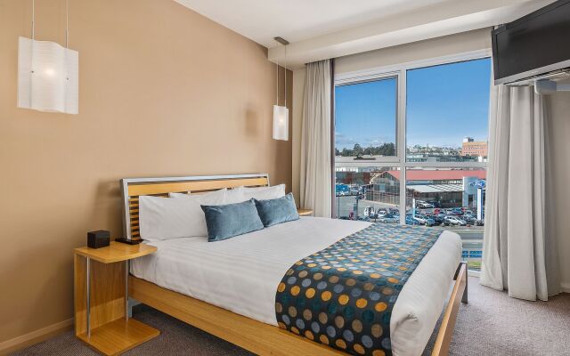 Peppers Seaport Hotel