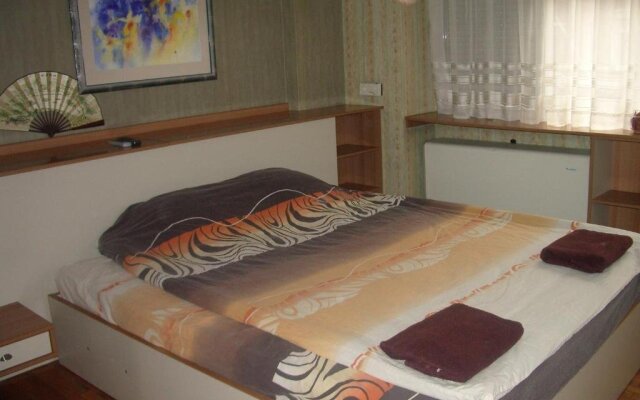Maystorov Guest House