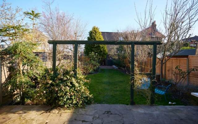 The Barnet Escape - Exquisite 4bdr House With Garden Patio