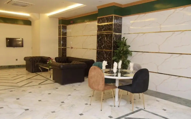 The Rich Hotel & Apartments