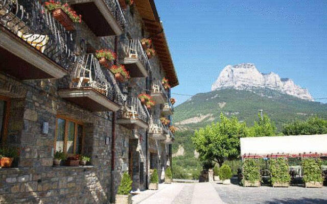 Hotel Restaurante Revestido