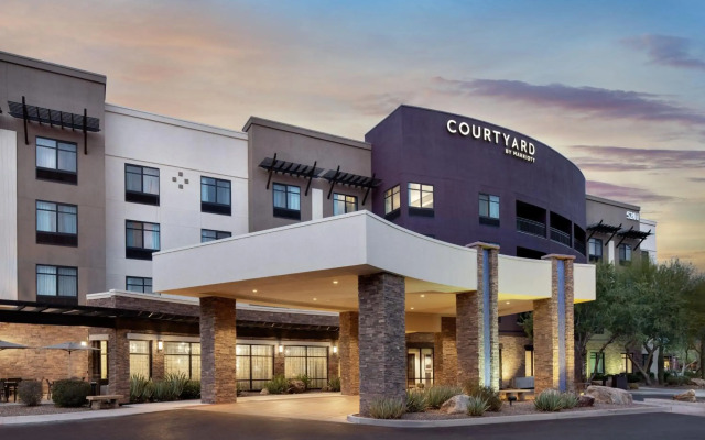 Courtyard Scottsdale Salt River