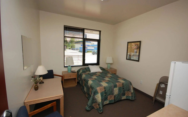 Sockeye Inn