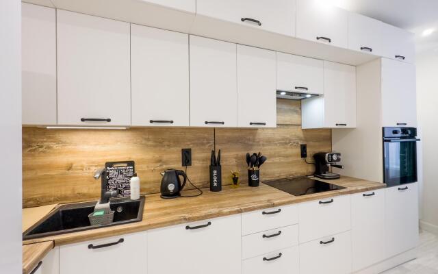 Daris apartment on Alyabyeva street 1