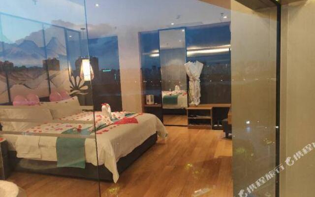 Xiadou Hotel (Nanning Nanhu Square Metro Station Store)