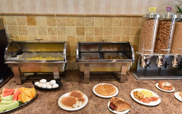 Travelodge by Wyndham Lloydminster