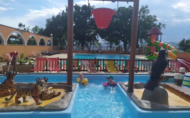 Camping Domaine de Senaud