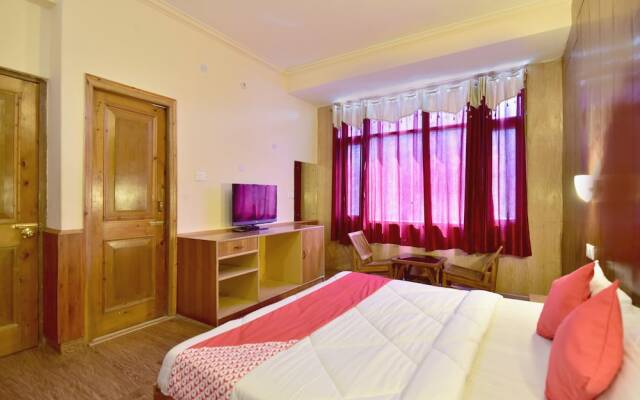 OYO 4838 Hotel The Valerian