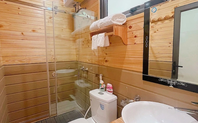 Phoenix Moc Chau Hotel