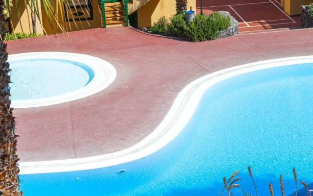 Apartamentos Oasis San Antonio