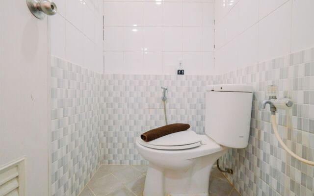 Strategic And Comfy 2Br At Green Pramuka City Apartment