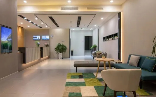 Homeinn Selected Hotel (Heyuan Asia's Tallest Fountain) – People – Heyuan