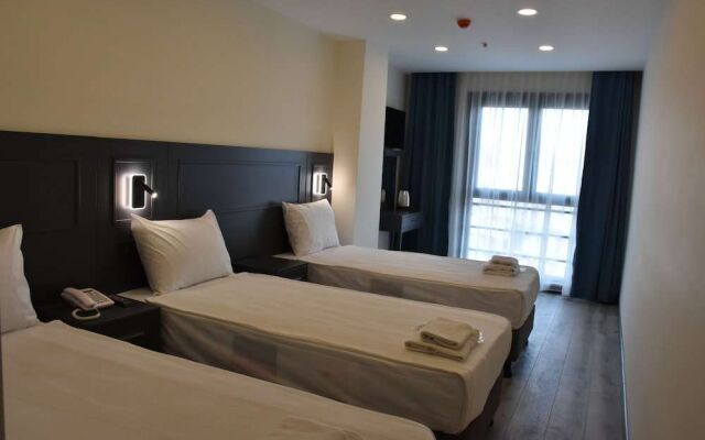 Shishly Palace Hotel