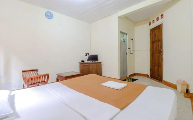 Hotel Kayu Manis by ZUZU