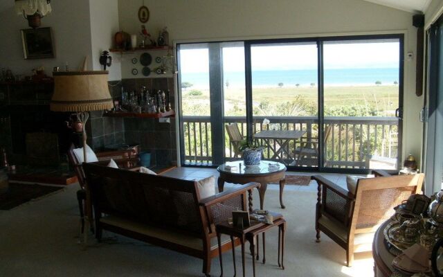 Luxurious B&B with Stunning Bayviews