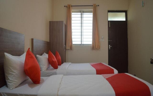 OYO Flagship 29620 New Champion Residency