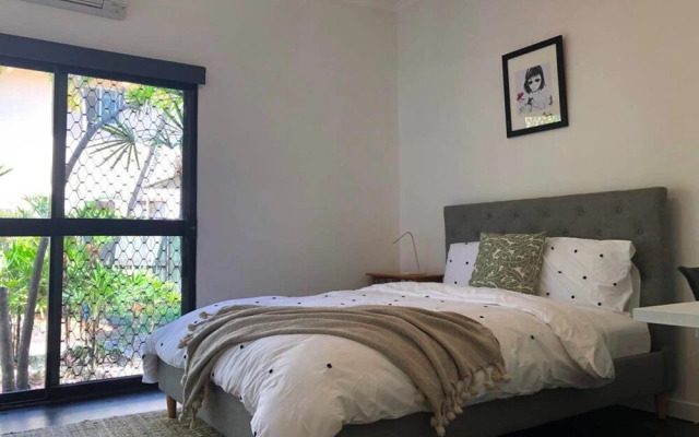 Sunshine Beach Hideaway