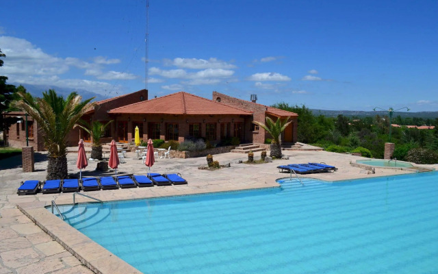 Colina del Valle Hotel