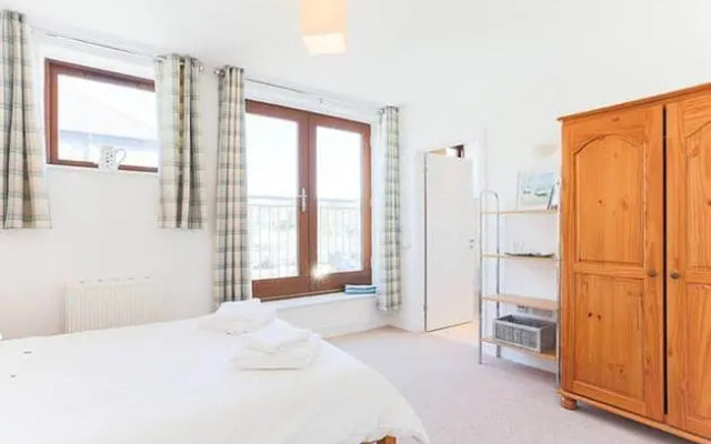 Tidemill House Apartment
